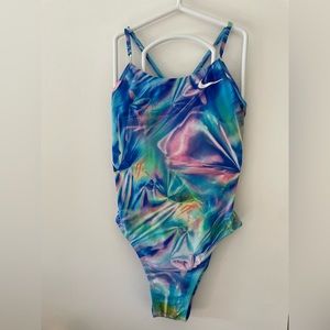 Nike women hydrastrong lace up swimsuit